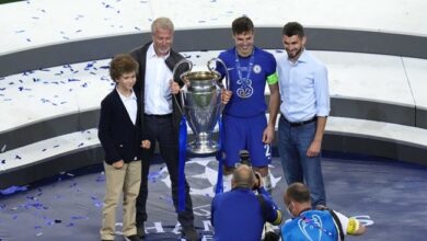 'Máy chém' Abramovich bá đạo, Chelsea hễ thay tướng là 'ẵm cúp' - Bóng Đá